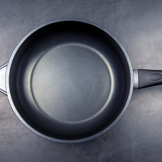 The Ideal Cookware Debate: Non Stick Pans vs. Stainless Steel