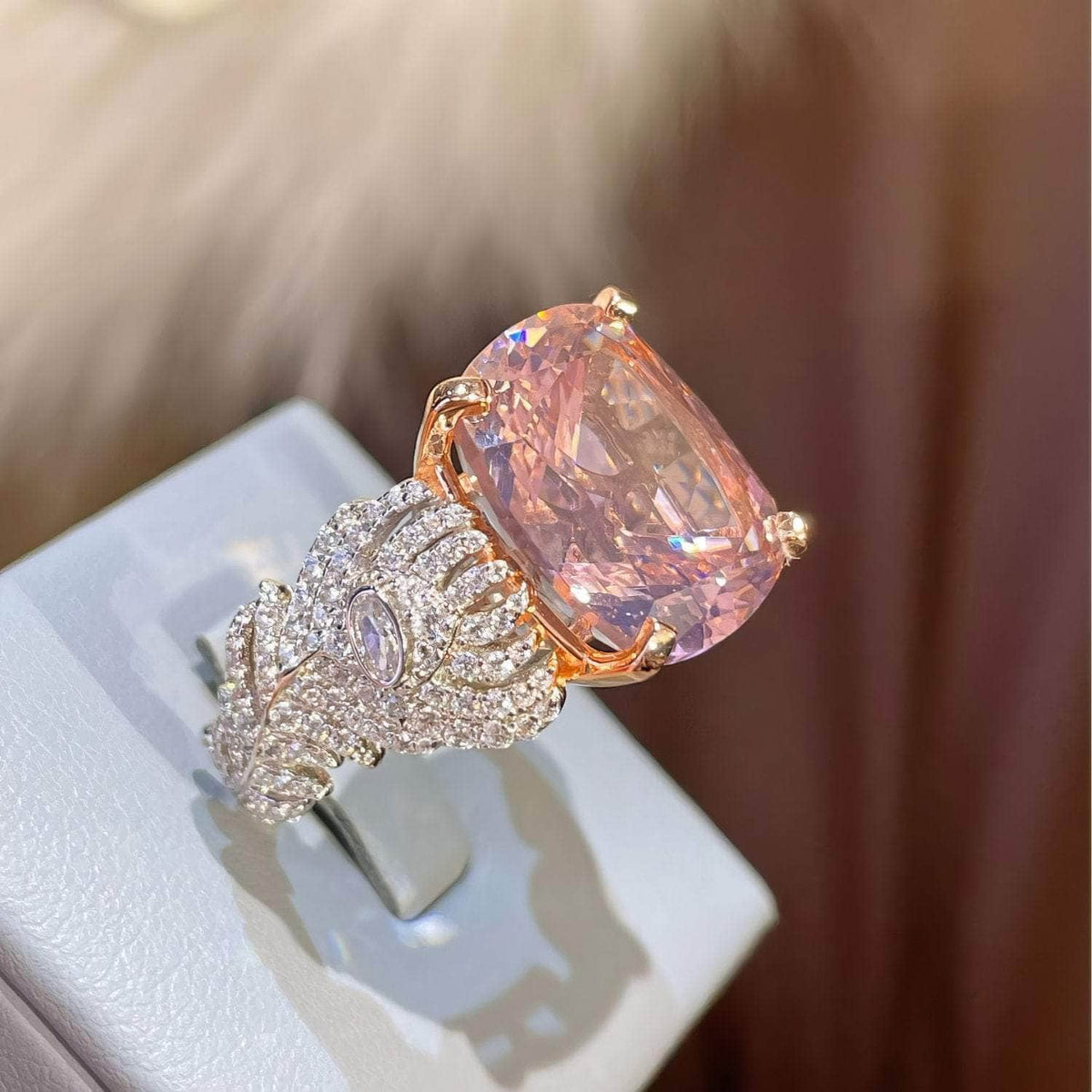 10K White Lab Simulated Pink Diamond Crystal Gemstone Statement Ring 5 US / Padparadscha