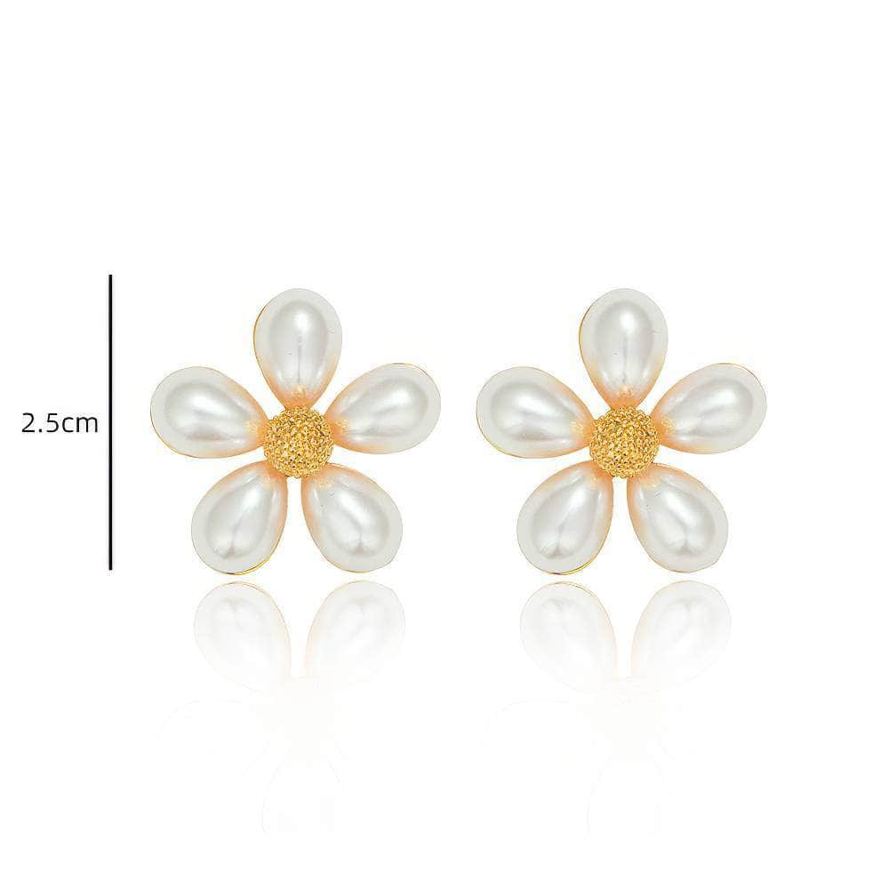 14k Gold Honeycomb Floral Shaped Stud Earrings