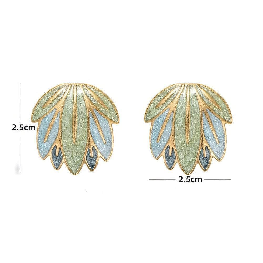 14k Gold Leaf Decor Studded Earrings