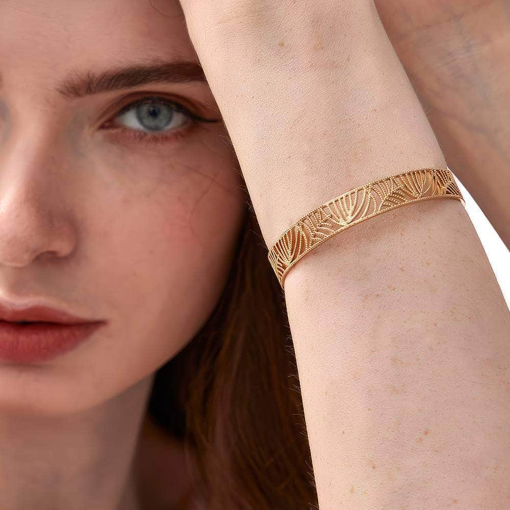 14K Gold Leaf Detailed Cuff Bangle Gold