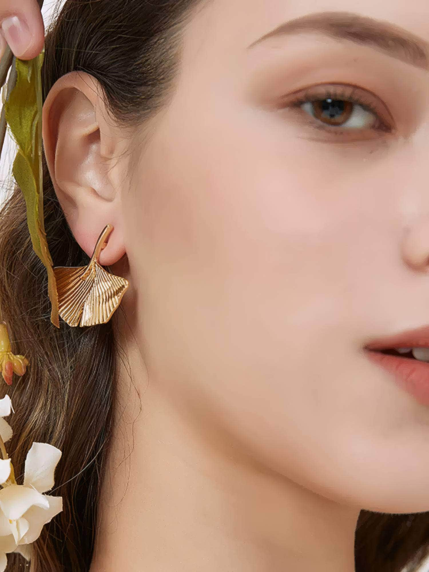 14K Gold Metallic Leaf Dangle Earrings