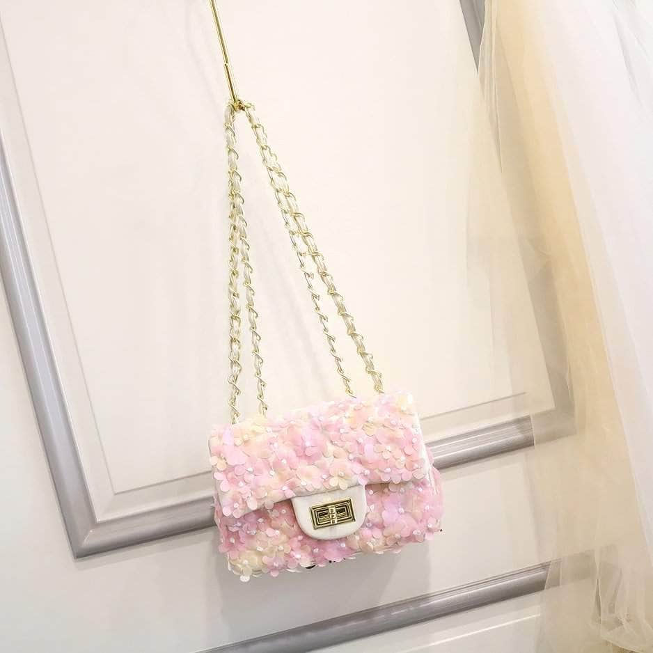 3D Floral Embellished Twist Lock Bags