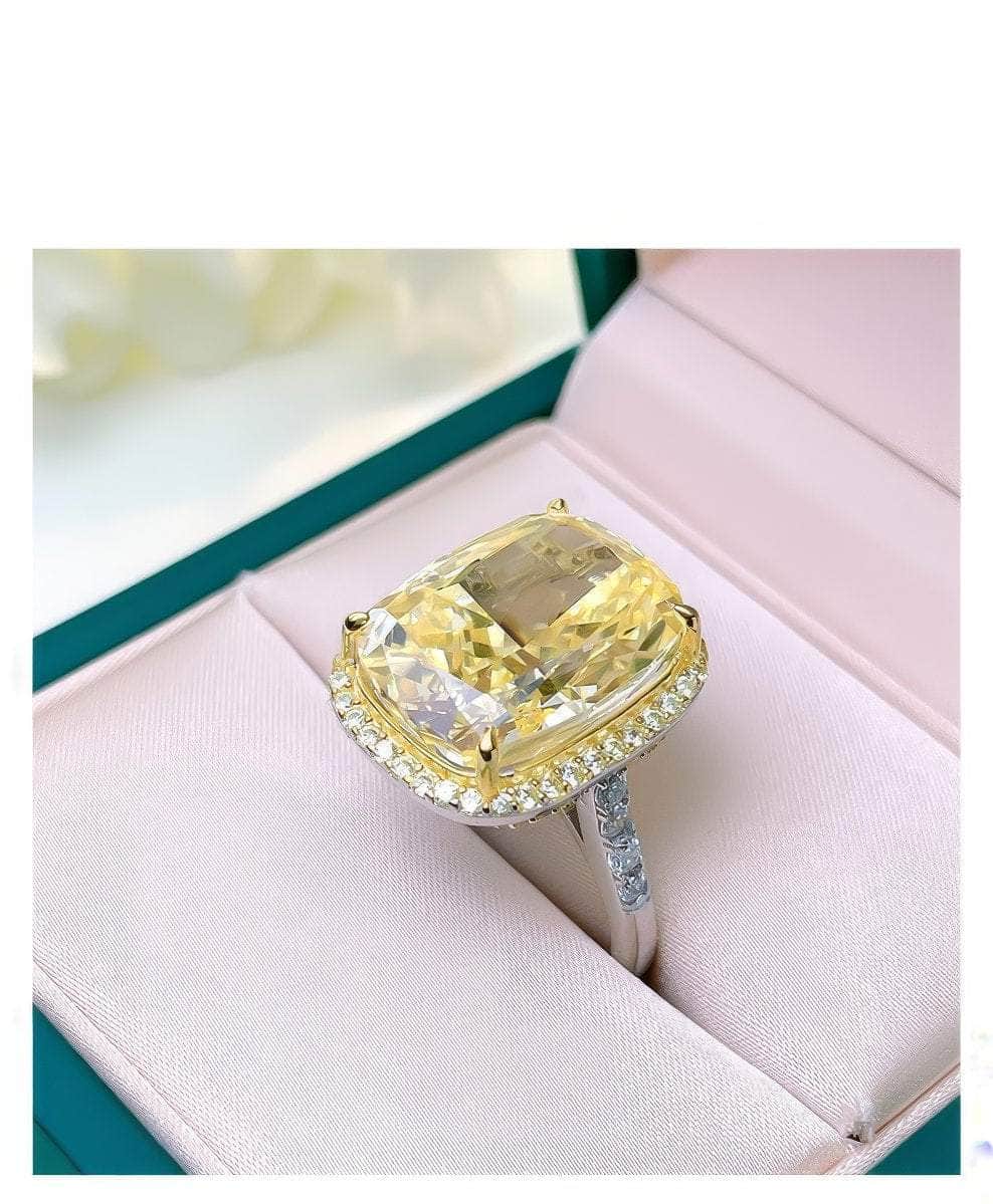 8.32 Ct Cushion Cut Lab Simulated Diamond Emerald Gemstone Ring