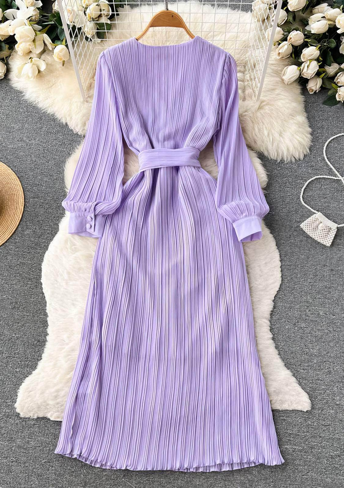 Button Detailed Long Sleeves Pleated Maxi Dress