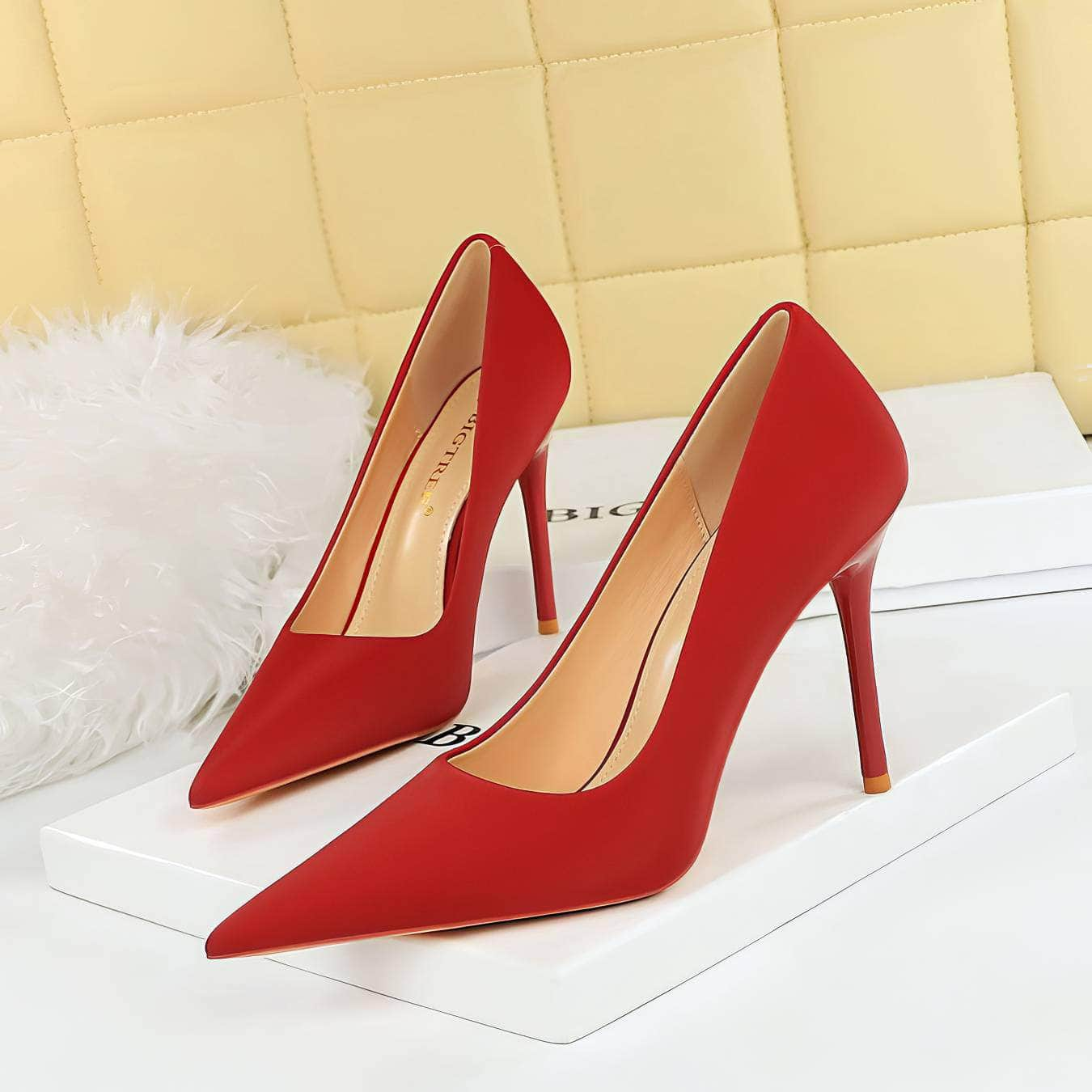 Classy Pointy Toe Banquet Stiletto Heels