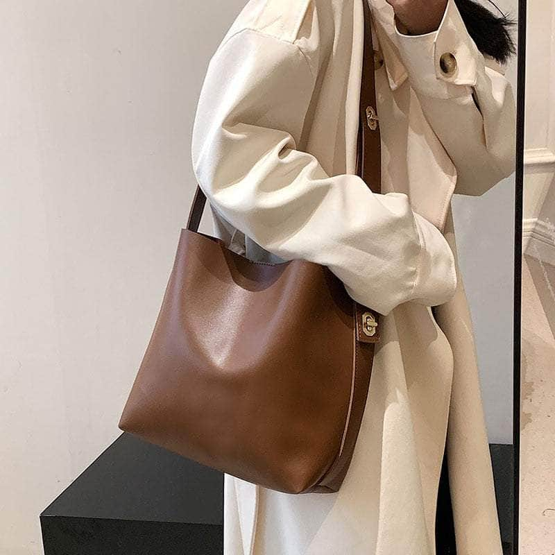 Exquisite Shoulder Bucket Bag