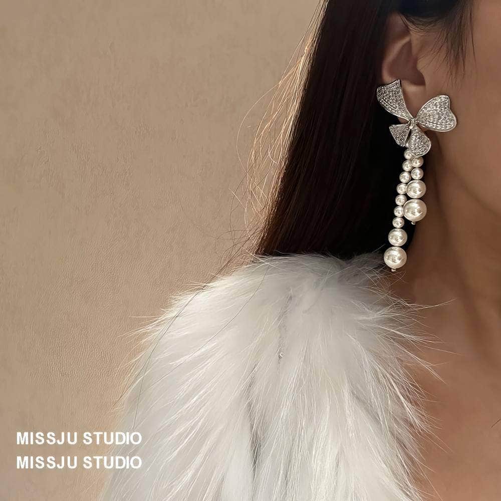Floral Shaped Sparkly Pearl Deco Tassel Earrings
