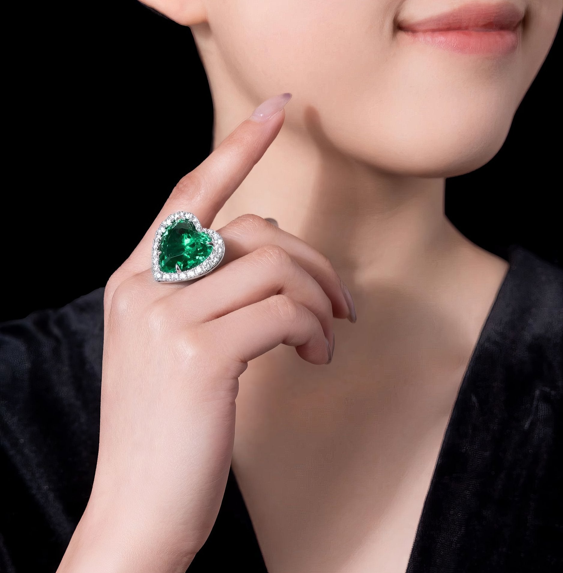 Heart Shape Emerald Lab Diamond Ring