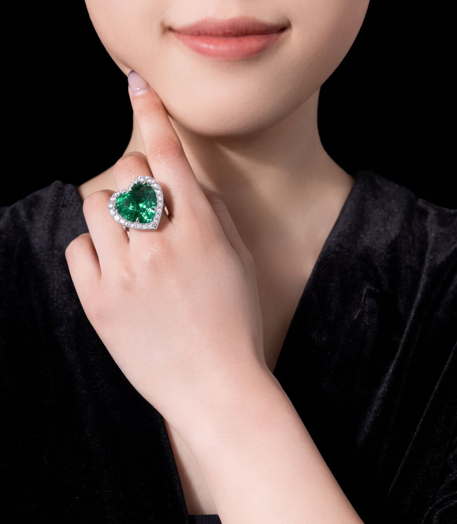 Heart Shape Emerald Lab Diamond Ring