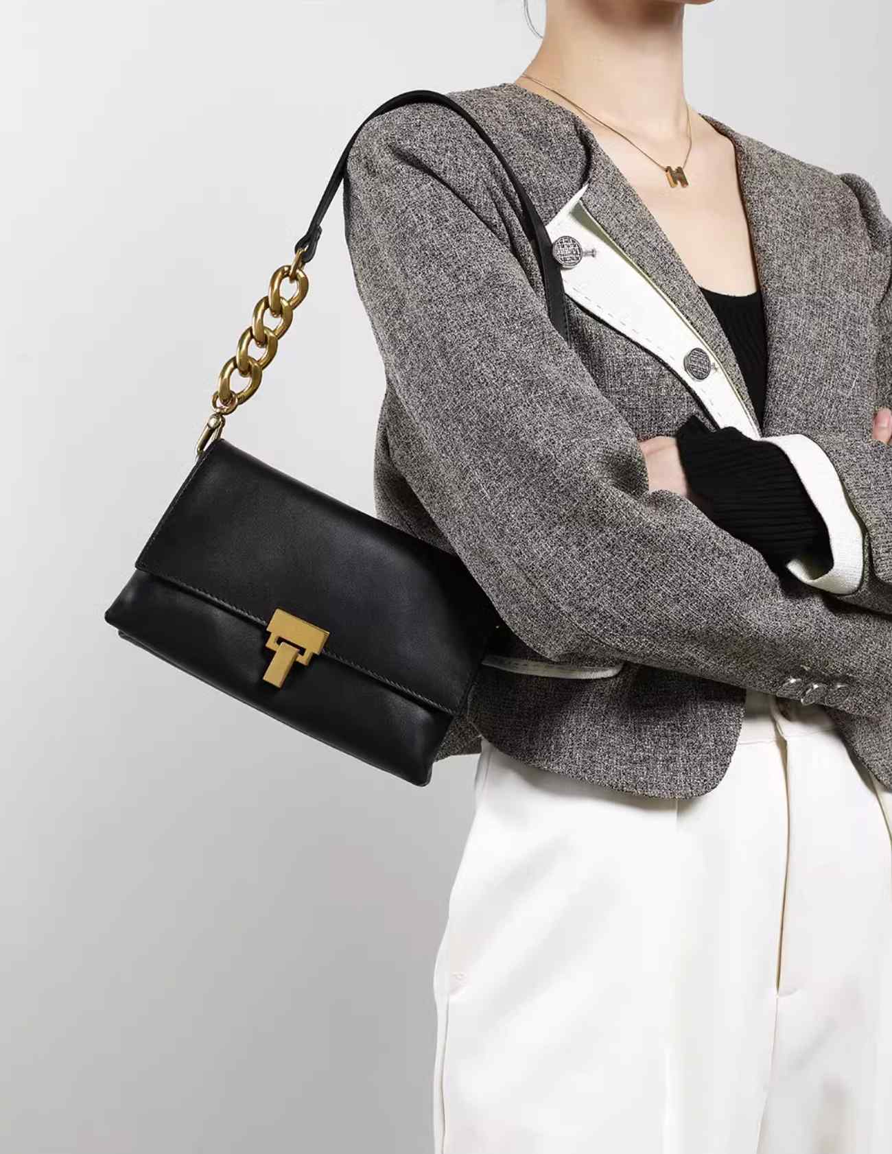 Metallic Embellished Leather Chain Shoulder Bag