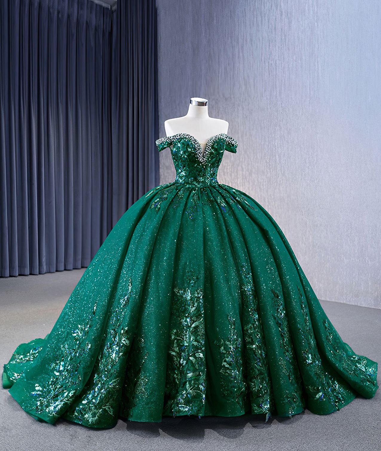 Off The Shoulder Emerald Sequin Detailed Quinceañeraa Dress F1G2I