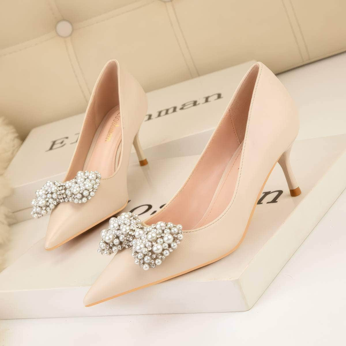 Pearl Bow Detailed Stiletto Pumps