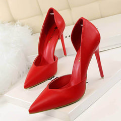 Ankle Cut-Out Pointy Toe Stilettos EU 33 / Red / 10.5CM