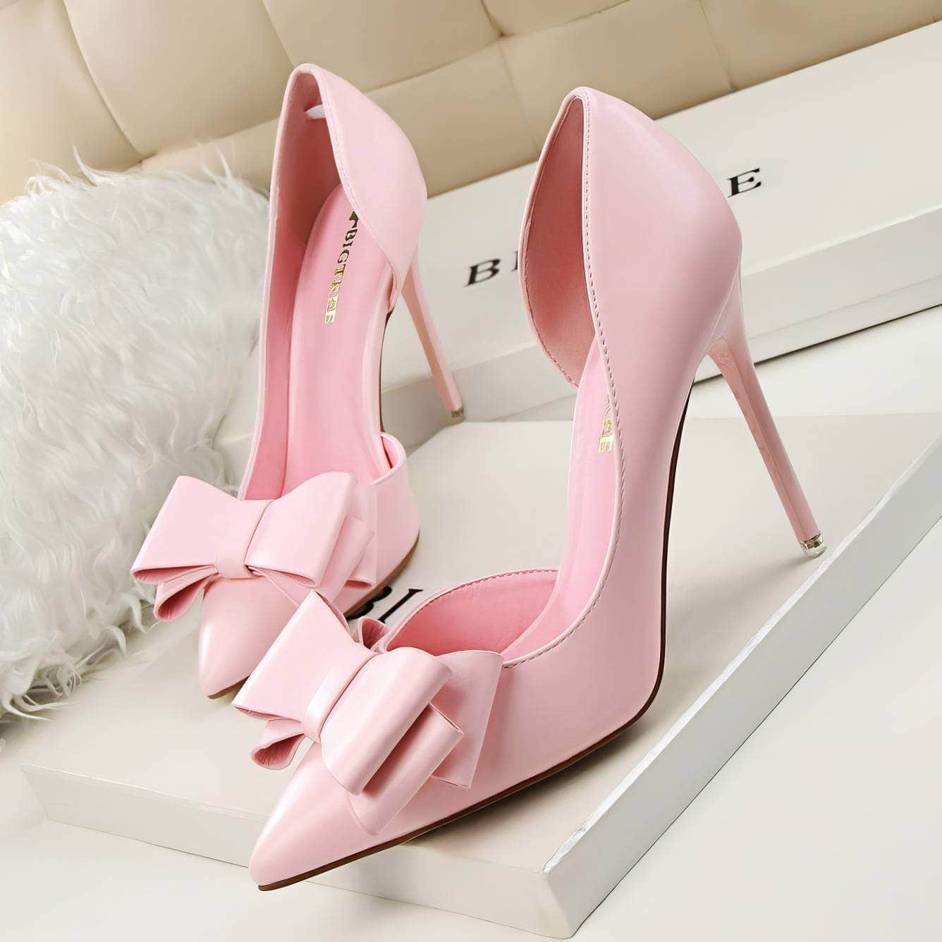 Bow Detailed Stiletto High Heels EU 33 / Pink / 10.5CM