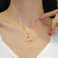 Butterfly Crystal Pendant Necklace N2162