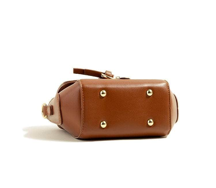 Chic Crossbody Leather Handbag