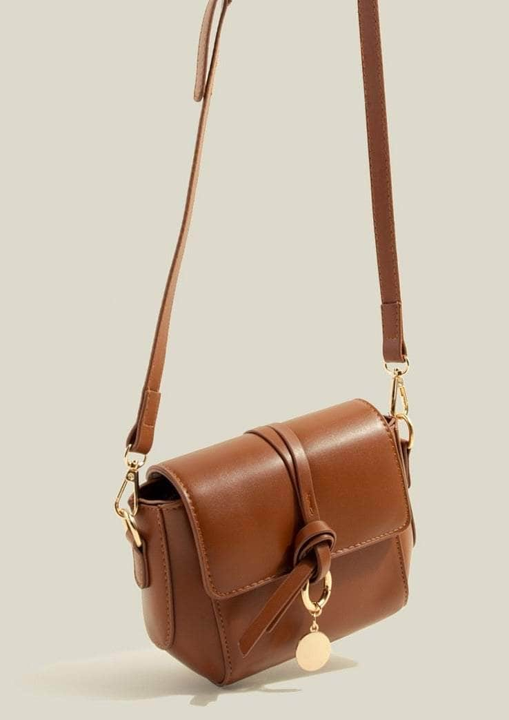 Chic Crossbody Leather Handbag