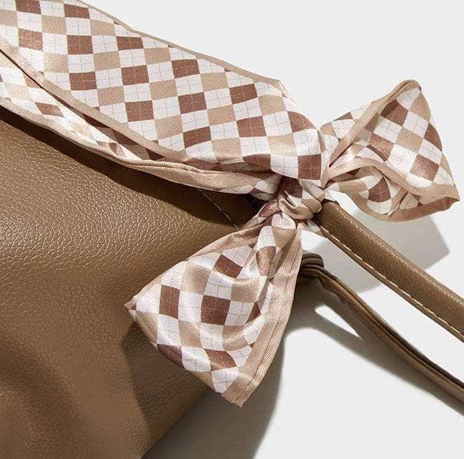 Chic Leather Purse with Charming Bow Accent