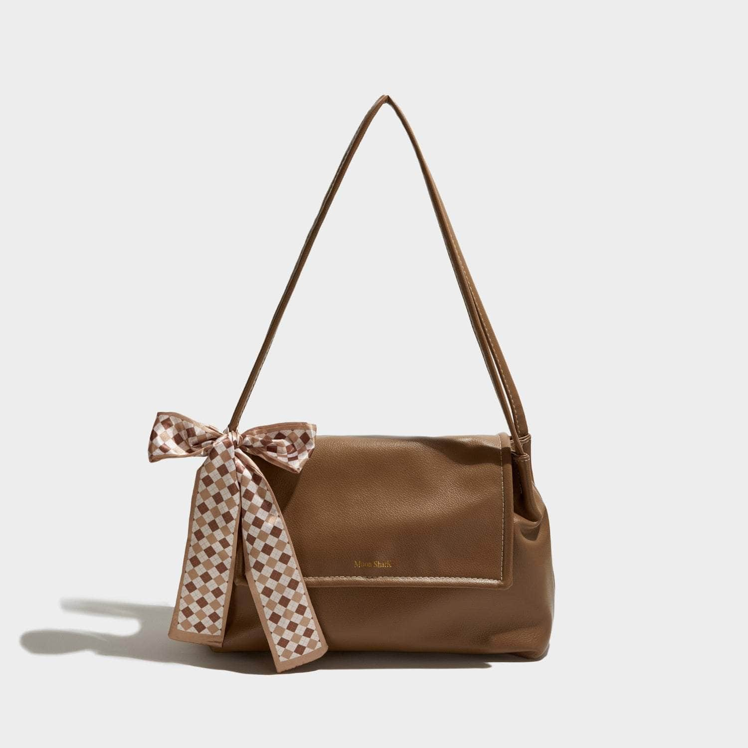 Chic Leather Purse with Charming Bow Accent Tan