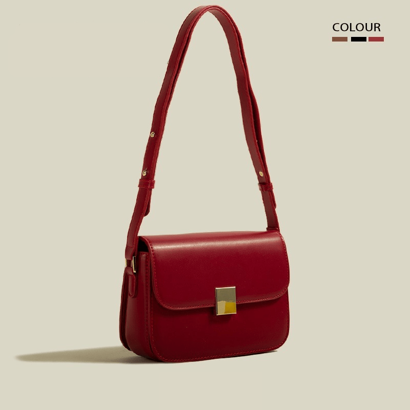 Chic Leather Shoulder Bag Red