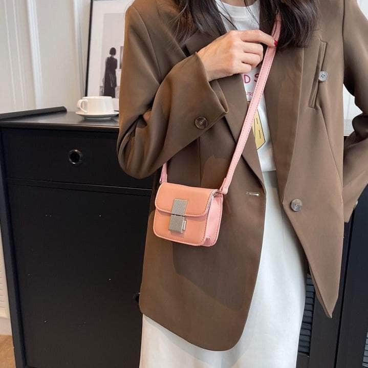 Chic Metal Lock Shoulder Crossbody Bag