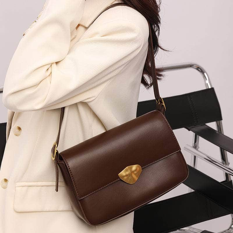 Classic Leather Handbag with a Vintage Touch