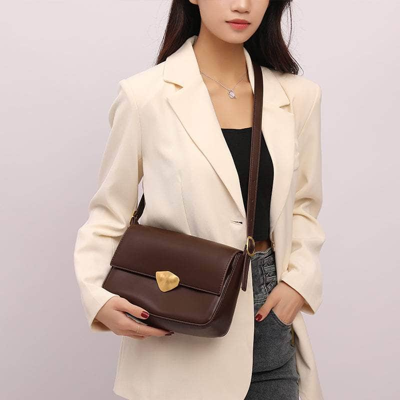 Classic Leather Handbag with a Vintage Touch