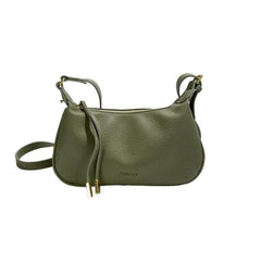 Classic Shoulder Bag with a Retro Vibe