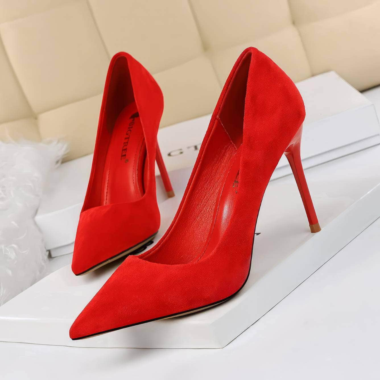 Classy High Heels Suede Pumps EU 33 / Red / 9CM