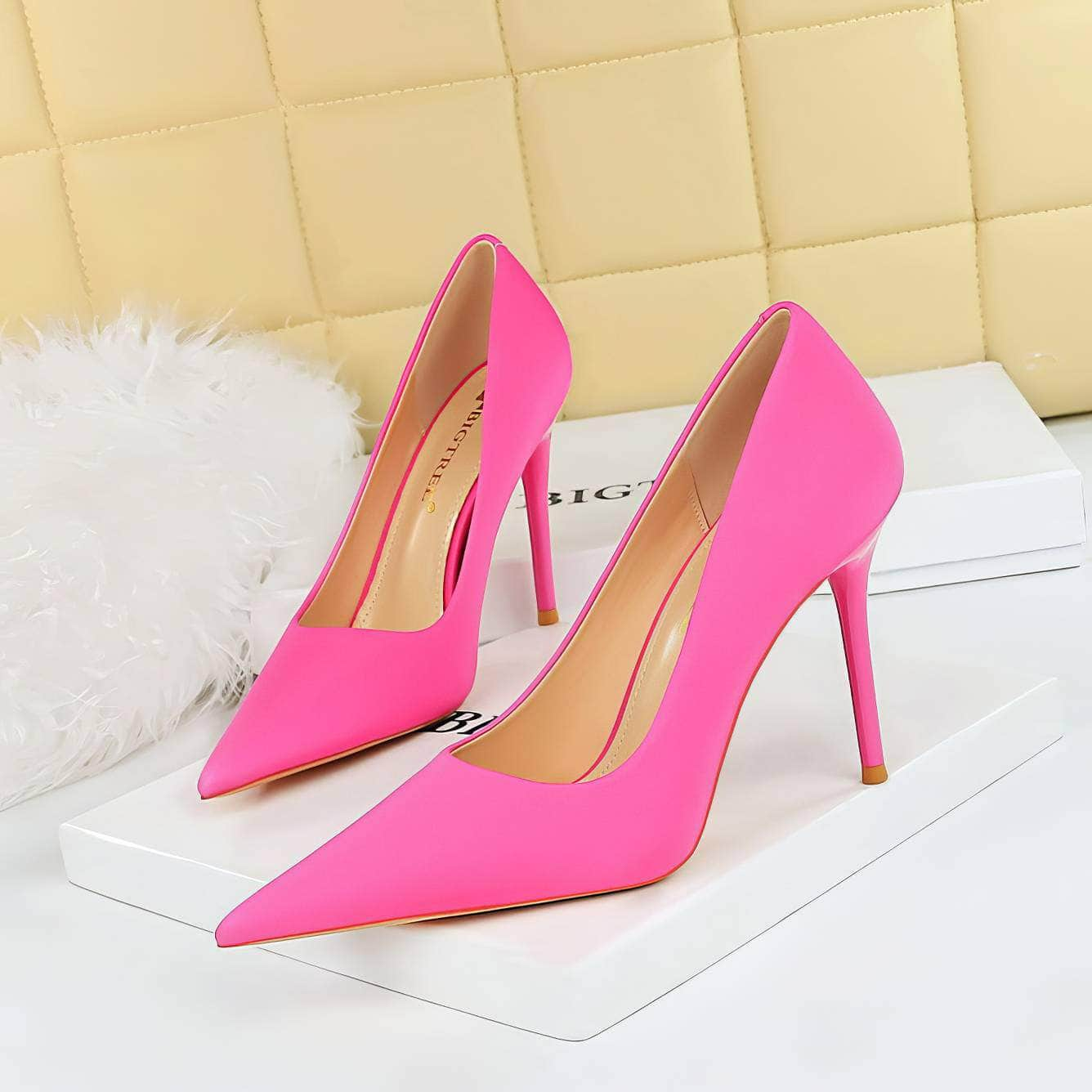 Classy Pointy Toe Banquet Stiletto Heels