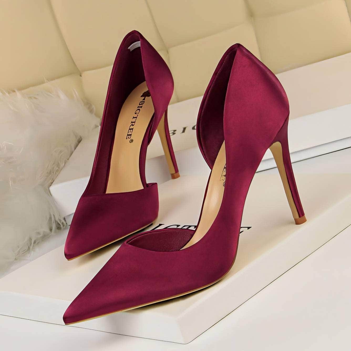 Classy Pointy Toes Satin Court Stilettos EU 33 / MediumVioletRed / 9.5CM