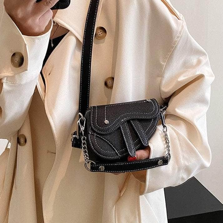 Classy Saddle Leather Bag