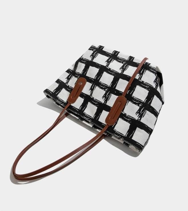 Classy Totes Plaid Pattern Shoulder Bag