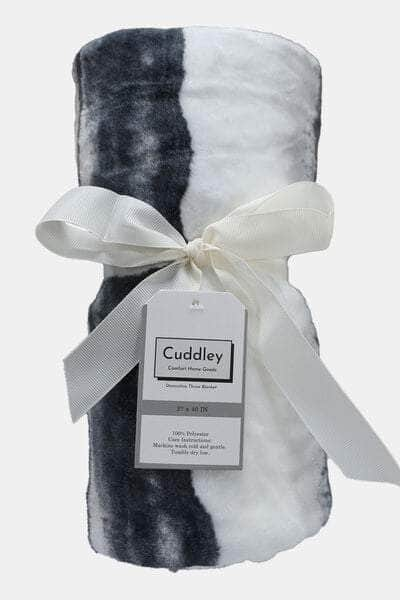 Cuddley Fleece Decorative Throw Blanket White Marble / One Size