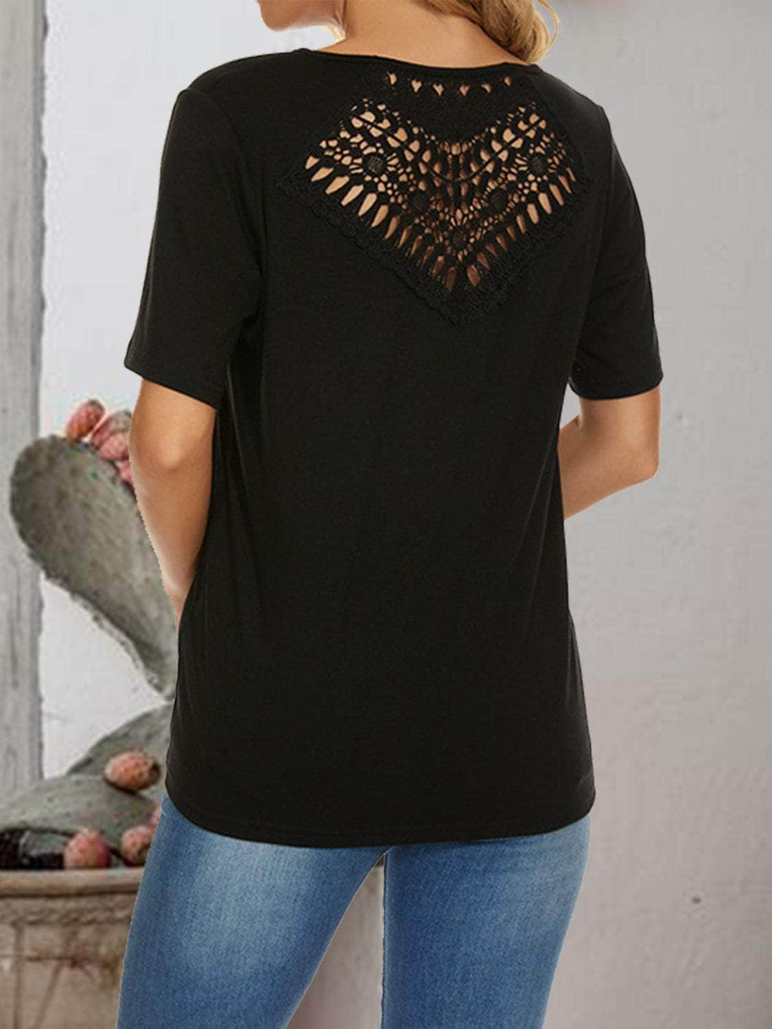 Cutout Round Neck Short Sleeve T-Shirt