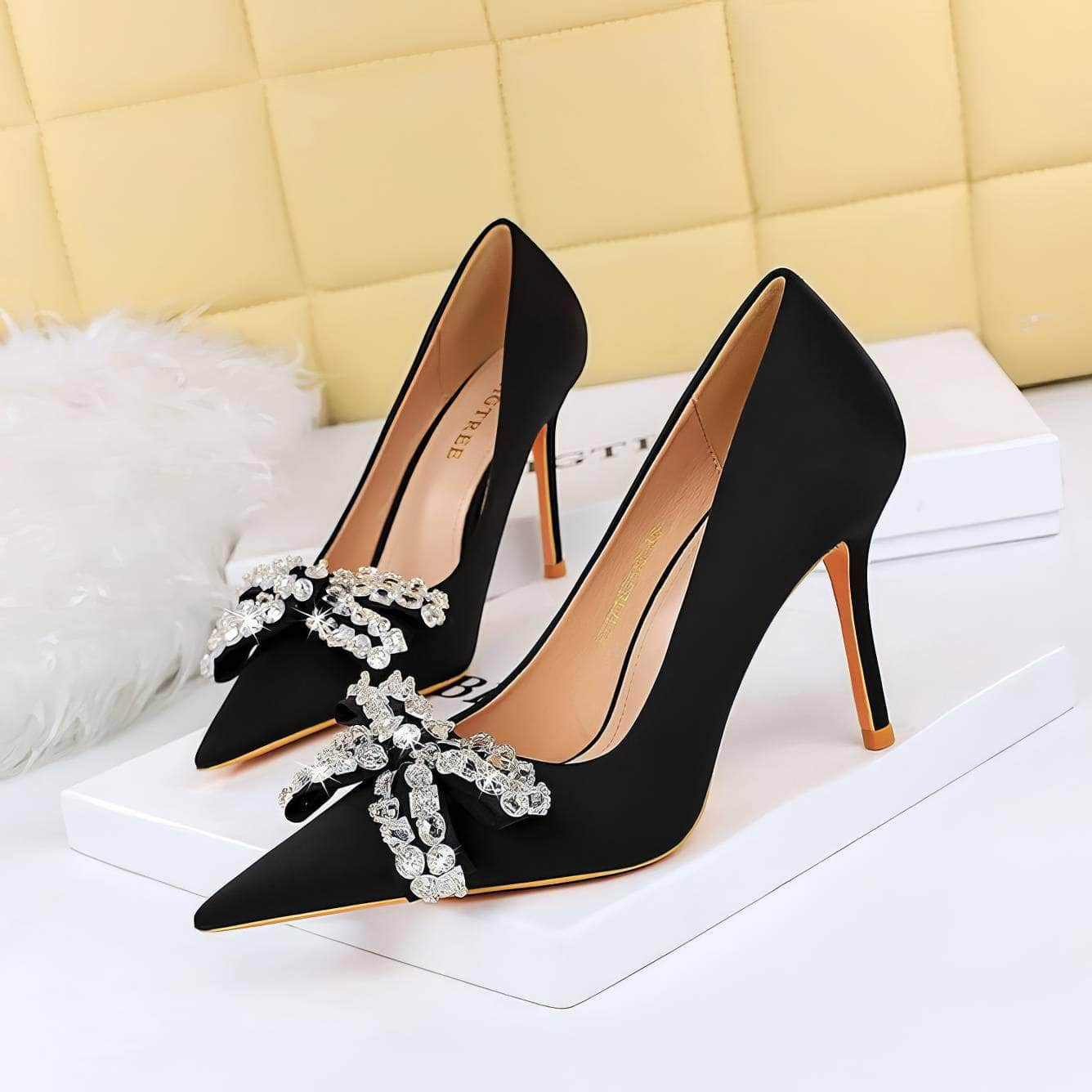 Diamante Crystal Bow Detailed Court Heels