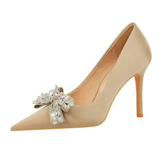 Diamante Crystal Bow Detailed Court Heels EU 33 / Tan / 10.5CM