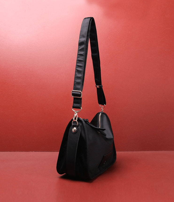 Elegance Redefined Cross Bodybag with Distinctive Appeal