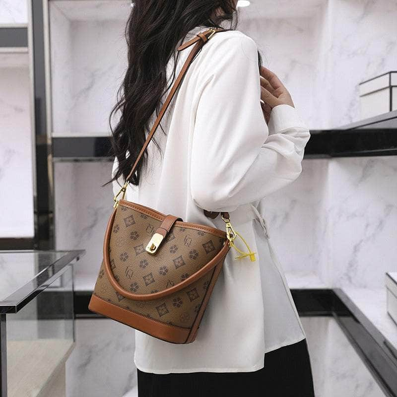 Elegant Crossbody Bucket Bag