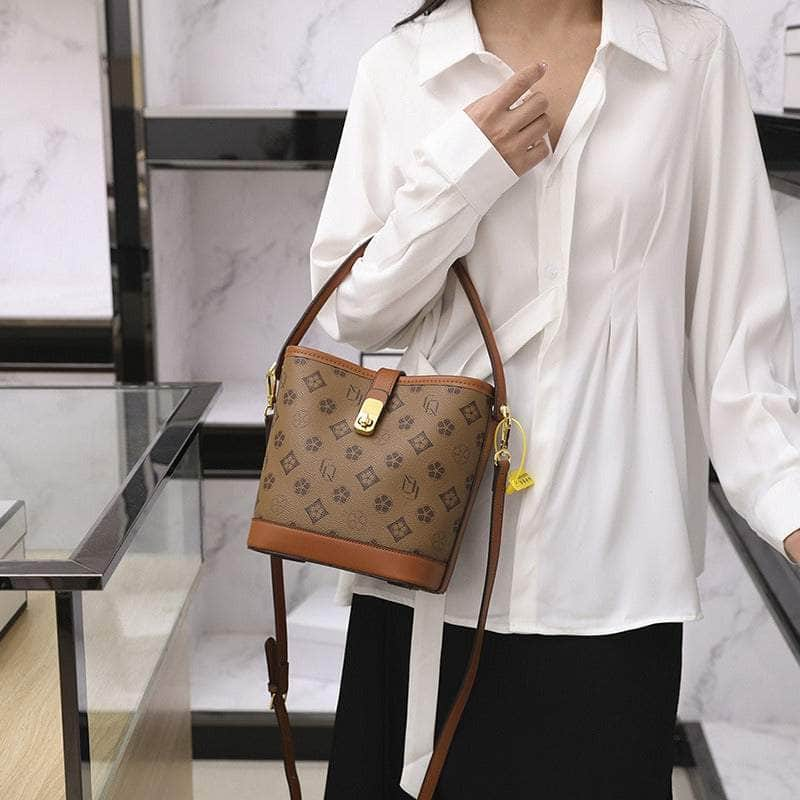 Elegant Crossbody Bucket Bag