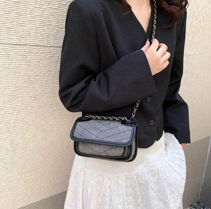 Elegant Flap Crossbody Bag