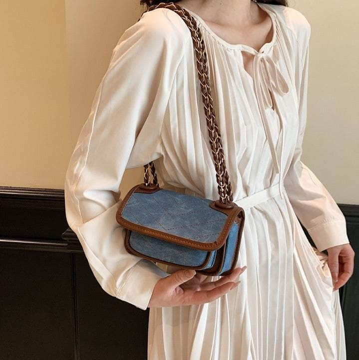 Elegant Flap Crossbody Bag