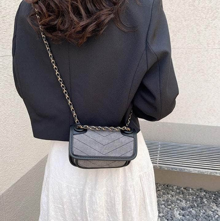 Elegant Flap Crossbody Bag