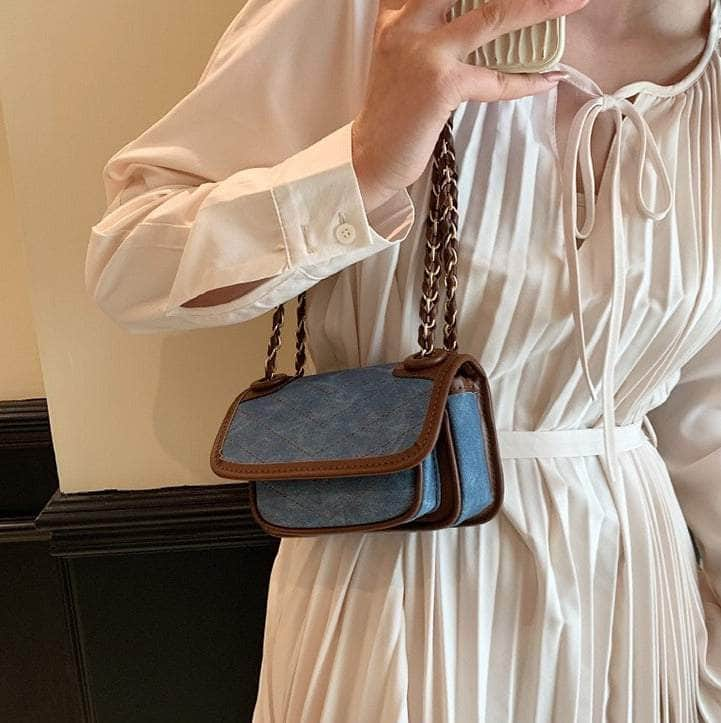 Elegant Flap Crossbody Bag