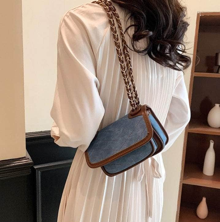 Elegant Flap Crossbody Bag