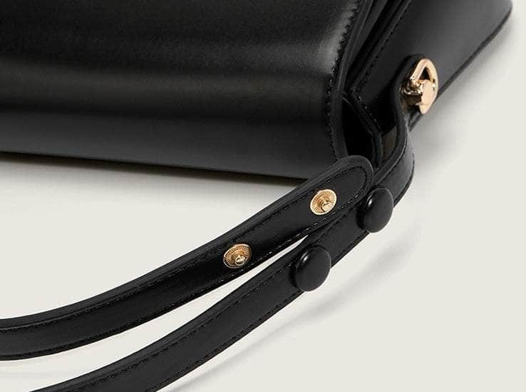 Elegant Retro Leather Shoulder Bag