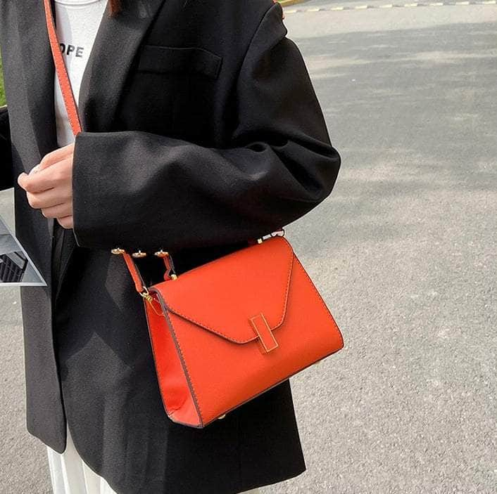 Elegant Single-Shoulder Flap Handbag