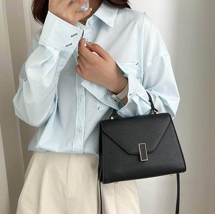 Elegant Single-Shoulder Flap Handbag