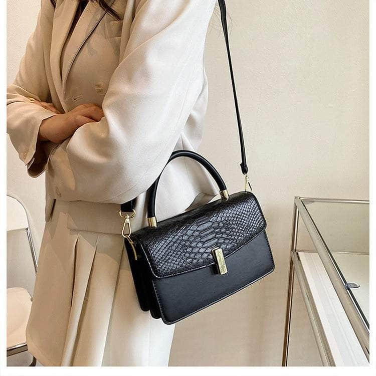 Elegant Snake Skin Handbag